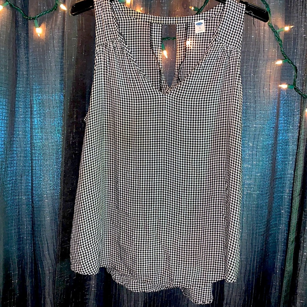 Old Navy black and white check pattern summer top